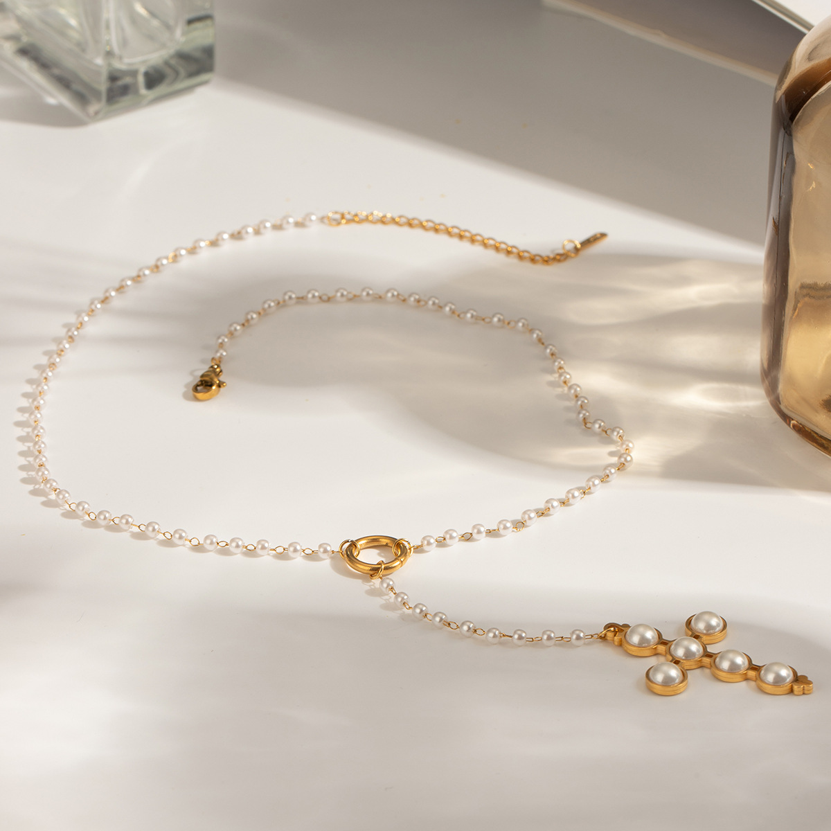 Collana da donna con perle artificiali placcate in oro 18K, serie semplice, 1 pezzo, croce retrò h5 